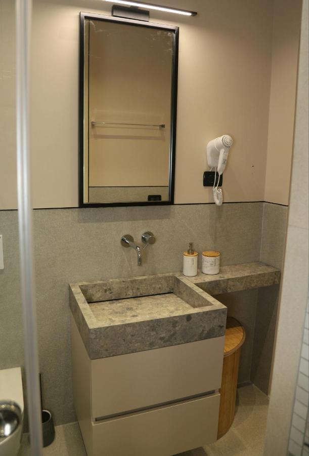 Mjolly Apartment Tirana Kültér fotó