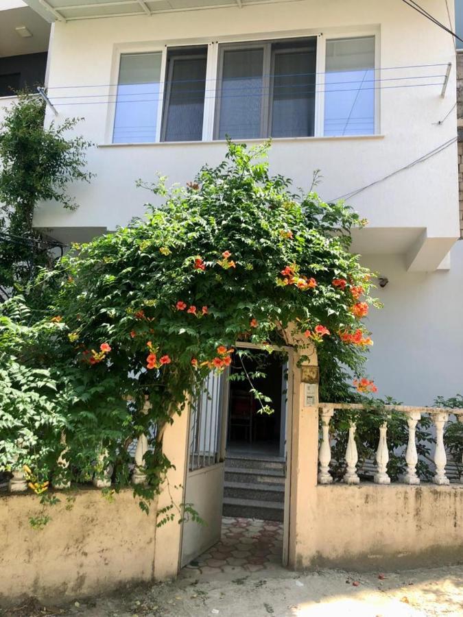 Mjolly Apartment Tirana Kültér fotó
